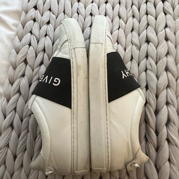 Givenchy Sneakers!! - Picture 5 of 12